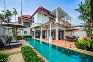 Pool Villa with Golf Course View