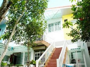 Poomvarin Resort