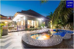 Private Poolvilla for 10 Persons | Araya Huahin