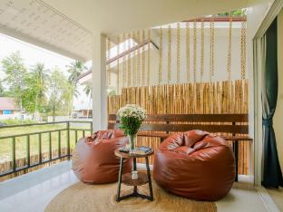 Pure House • 2 mn DeviDeli • Hin Kong • 4K Tv • AC
