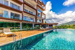 Q Residence