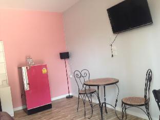 R2 Apartment 11