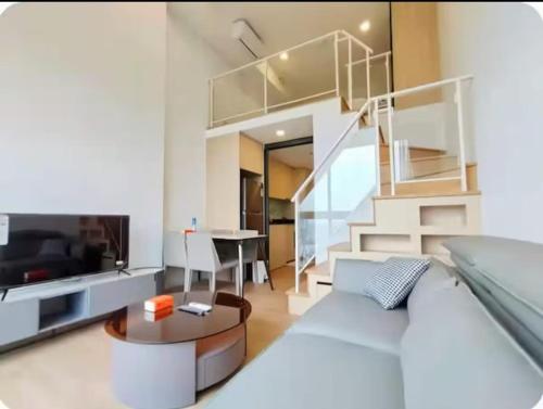 Rama9 Sky Loft 1Br Qeiet Higt