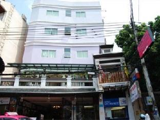 Rambuttri House