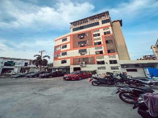 Ratchadadome Hostel Bangkok