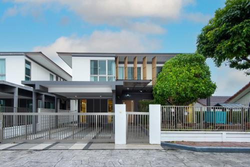 Rayong Family Hideaway
