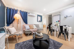 RB7: Private House Downtown 1min walk to metro