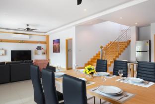 Relax pool Villa 芭堤雅私人泳池别墅+按摩池+BBQ近步行街+免费清洁