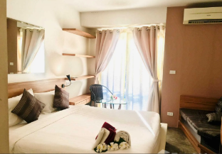 Replay Reisidence &amp; Pool Villa