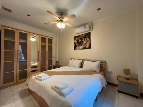 Resort 2-3BR Huge Pool, BBQ, 300m-Beach, 8 mins to Walking Street