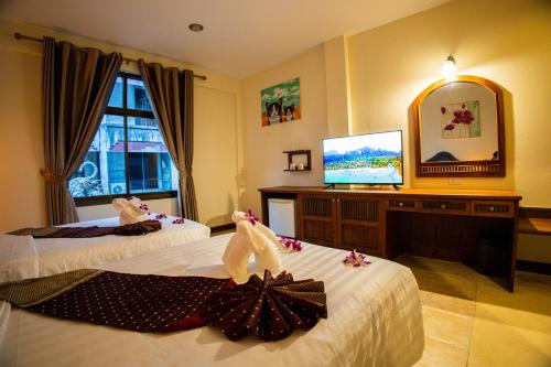 Rico&#039;s Patong Hotel