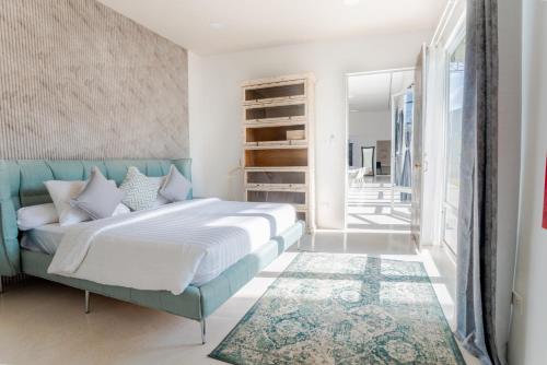 Rocka Villa Maenam