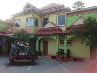 Romruen Resort