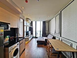 Rooftop pool gym luxury bathtube   1BR 741 @BTS