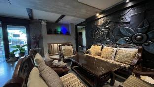 Room opposite Central Rama Two suites