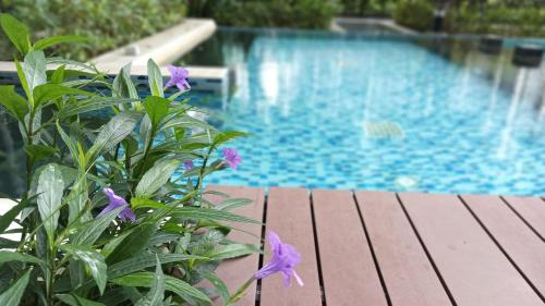 Rooms hua hin nearby the beach too