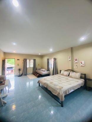 Rustic apartment at the beach