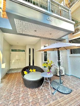 S52*On nut BTS300 m*Family &amp;friend *7-11 / Lotus