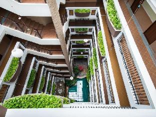 Sa-Bai-Dee Condo