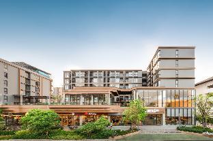 Salaya One Hotel &amp; Service Apartment