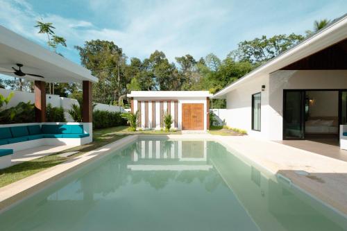 Samui Paradise Poolside Villa by Sea N&#039; Rent
