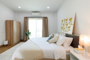 San phak wan pool villa