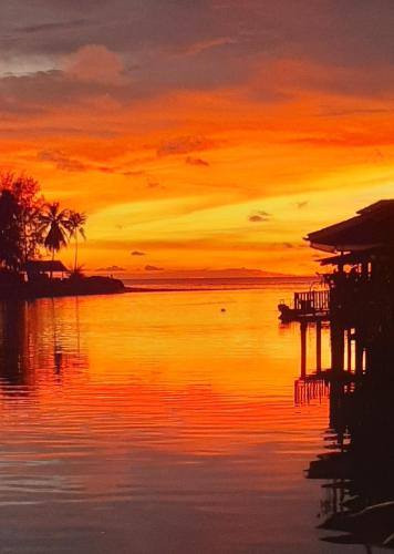 Sapparot Bar &amp; Bungalows