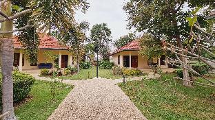 Schones Bungalow mit gemeinschaftichem Ausenpool und 2km vom Sandstrand enfernt