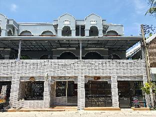 Sea House Bangsaen Beachside Accommodation SHB403