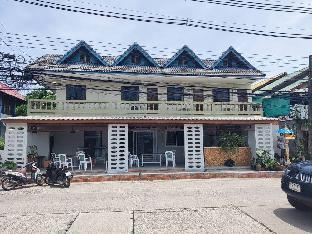 Sea Tong Hostel