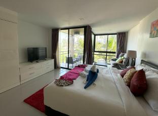 Sea view Bang Tao studio at Kris Condo A201