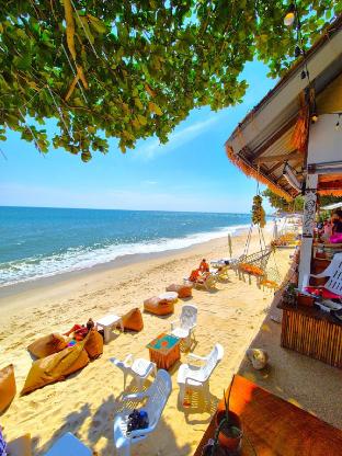 Sea View from your Bed! &quot;Mango&quot; Bungalow