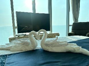 Seaside Luxury 2BR Oceanview with Private Beach