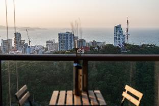 Seaview 44F Luxury Condo Best in Pattaya
