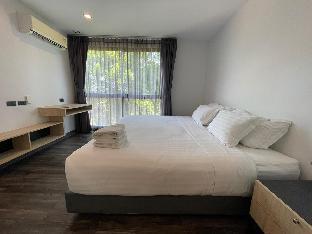 Seaview Apartment Utopia Naiharn
