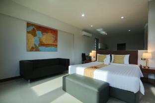 SeaView Apartment with Kitchen - 253