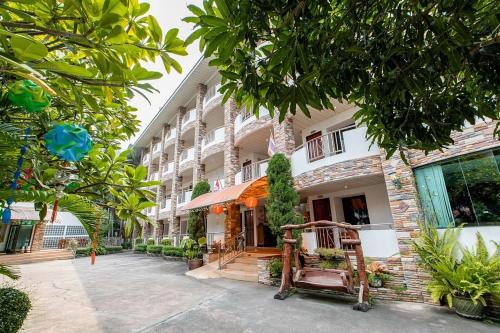 Selina Place Hotel