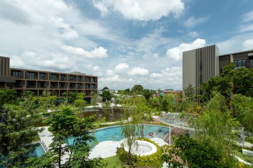 Senera Hotel and Residence