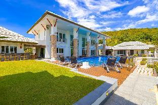 Seven Bedrooms Mansion on The Golf Course! (JB2)