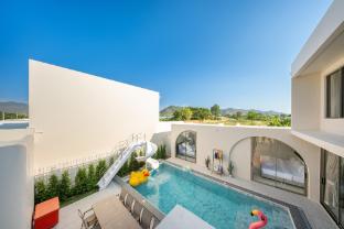 SHIN Lalynn Pool Villa