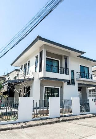 Simple &amp; Cozy Home in prime location. Chiang Mai
