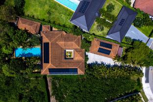 Six Bedroom Luxury Villa on Golf Course (PH125)