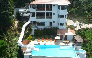 Six Bedroom Villa with Waterslide SDV146