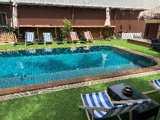 Smokers Resort