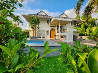 SOVA VCAY Pool Villa, Banchang,Rayong