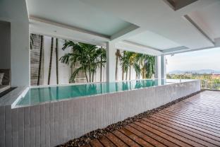 Spacious 3br apartment with private pool in Surin