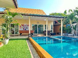 Spacious 4 BR Villa, Jacuzzi, Pet Friendly Pattaya