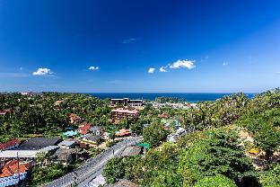 Spacious mountain view studio at Sea &amp; Sky 206