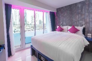 Spark Hotel - MRT Queen Sirikit
