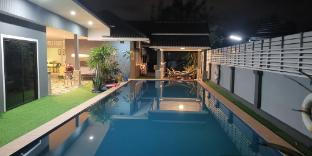 Stardome Pool house of Absolute Privacy